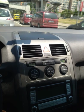 VW Touran 1, 6 BSE | Auto.bg — изображение 6