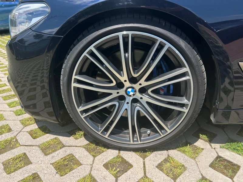 BMW 550 i М xDrive, снимка 15 - Автомобили и джипове - 46081609