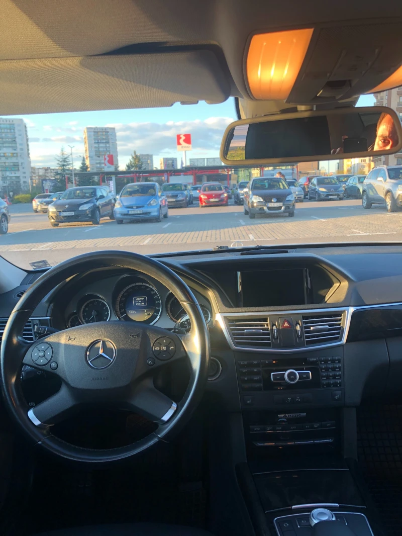 Mercedes-Benz E 350 4MATIC/265hp, снимка 9 - Автомобили и джипове - 48691792