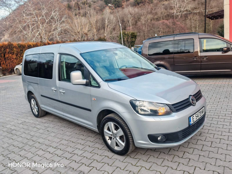 VW Caddy Maxi 2.0 TDI, снимка 3 - Автомобили и джипове - 48839114