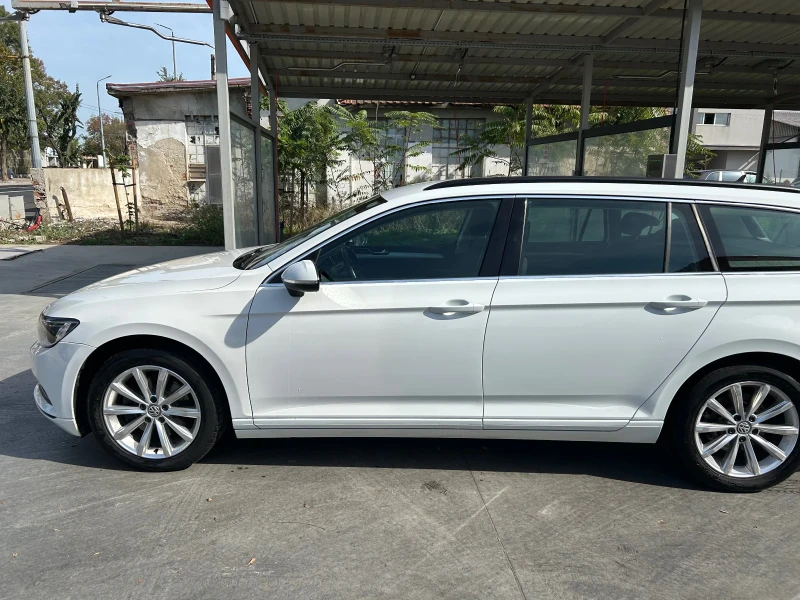 VW Passat, снимка 2 - Автомобили и джипове - 49231585