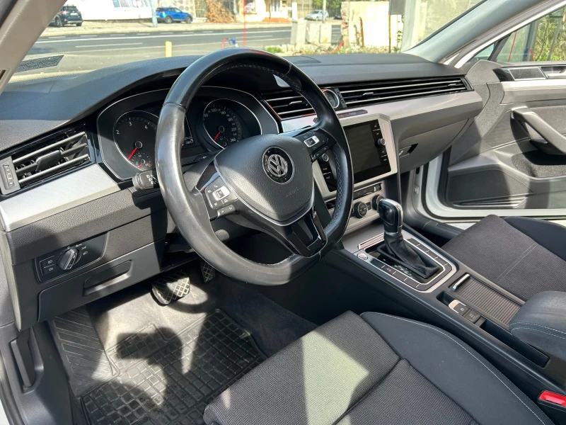 VW Passat, снимка 9 - Автомобили и джипове - 49231585