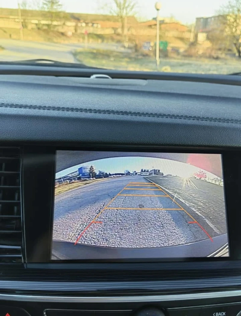 Opel Insignia Sports Tourer, снимка 11 - Автомобили и джипове - 49728458