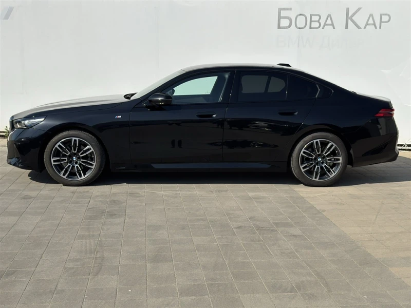 BMW 520 xDrive, снимка 3 - Автомобили и джипове - 51131373