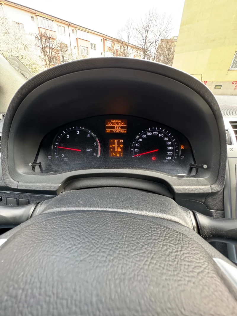 Toyota Avensis, снимка 9 - Автомобили и джипове - 52877481