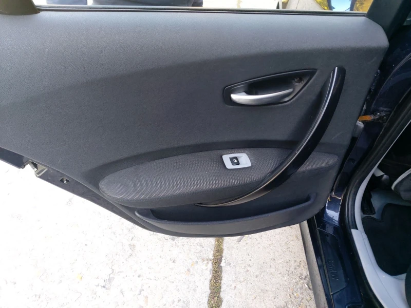 BMW 116 Фейслифт, снимка 8 - Автомобили и джипове - 52266082