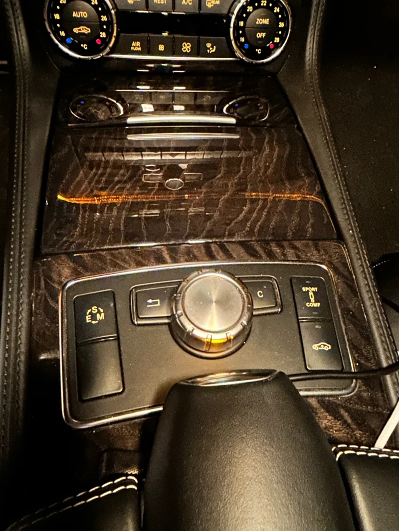 Mercedes-Benz CLS 500 4, 7 BiTurbo, снимка 11 - Автомобили и джипове - 52818734