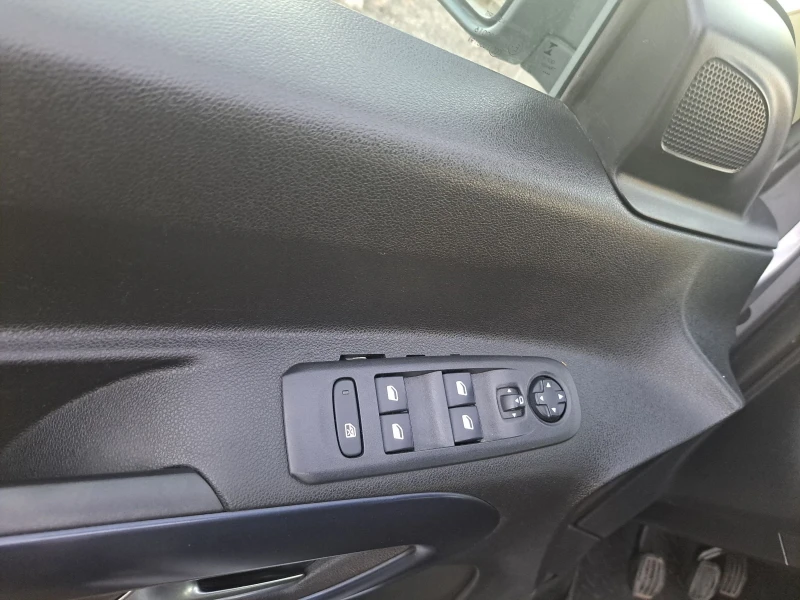 Peugeot Rifter 1.5 HDI, снимка 17 - Автомобили и джипове - 52872540