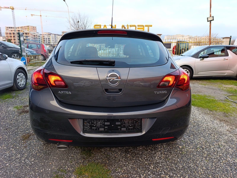 Opel Astra 1.4T 16V 140k.c., снимка 7 - Автомобили и джипове - 52885672