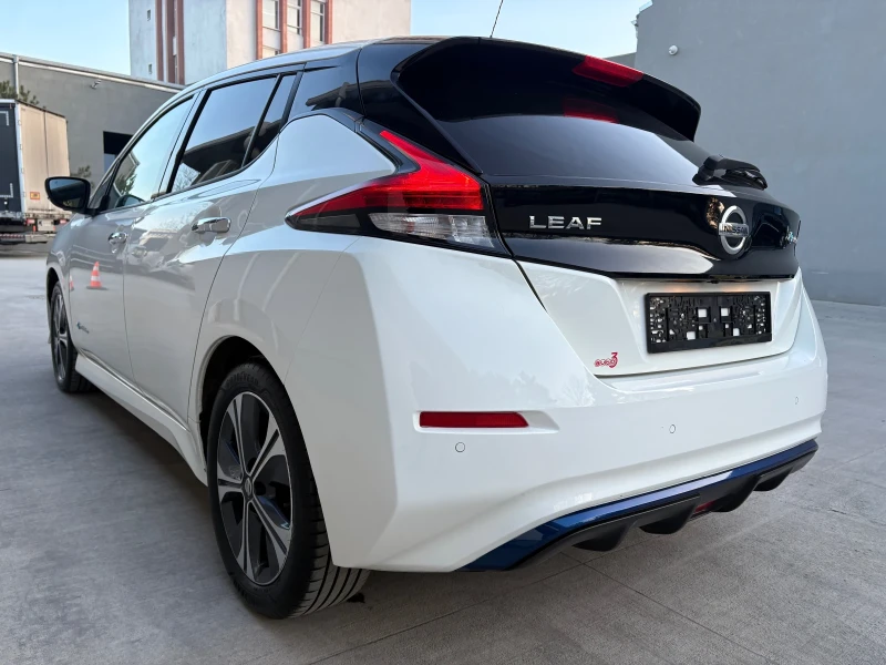 Nissan Leaf  40kW НОВА! 17х км Full Extras, снимка 5 - Автомобили и джипове - 52901454
