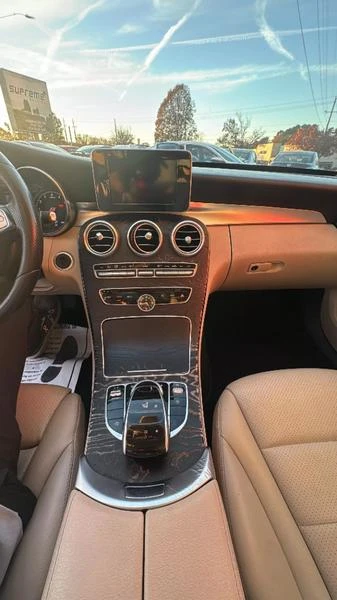 Mercedes-Benz C 300 PANO/BURMESTER/KEYLESS/NAVI/LANE ASSIST/ПОДГРЕВ, снимка 12 - Автомобили и джипове - 48311220