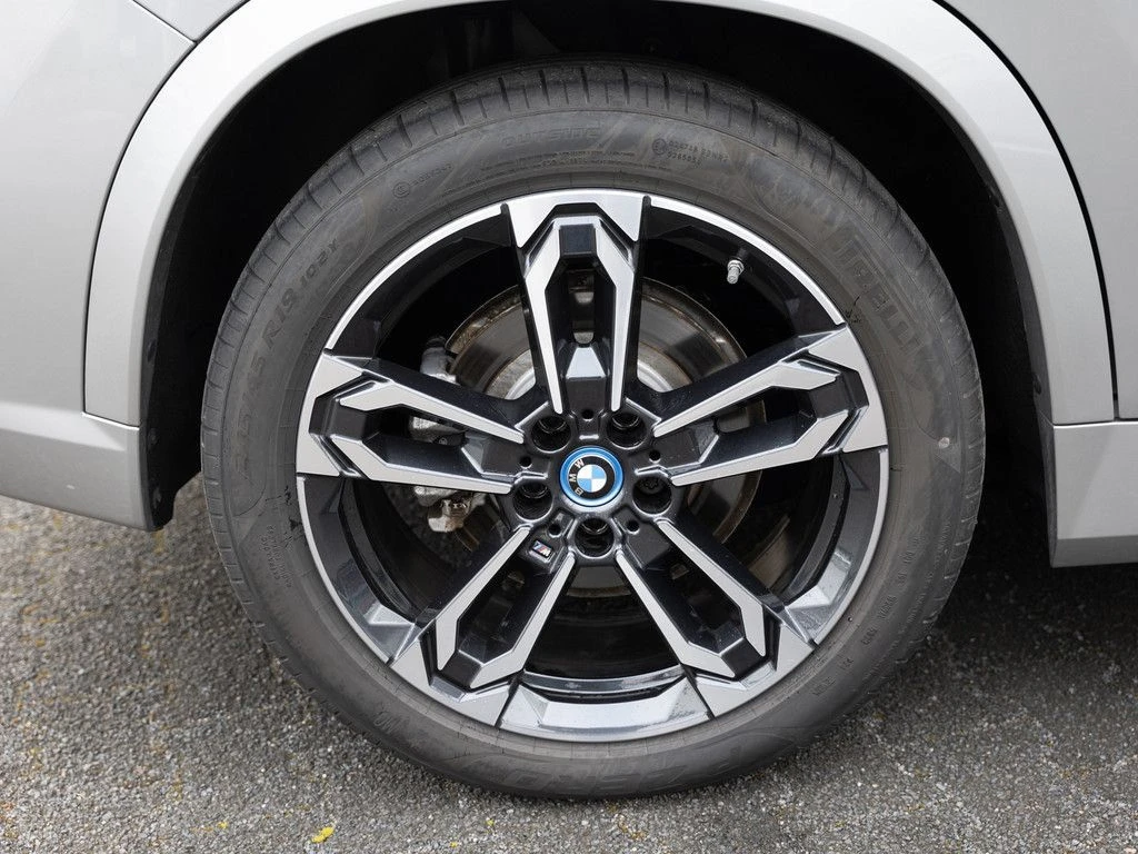 BMW iX1 xDrive30 M-Sport  - изображение 6