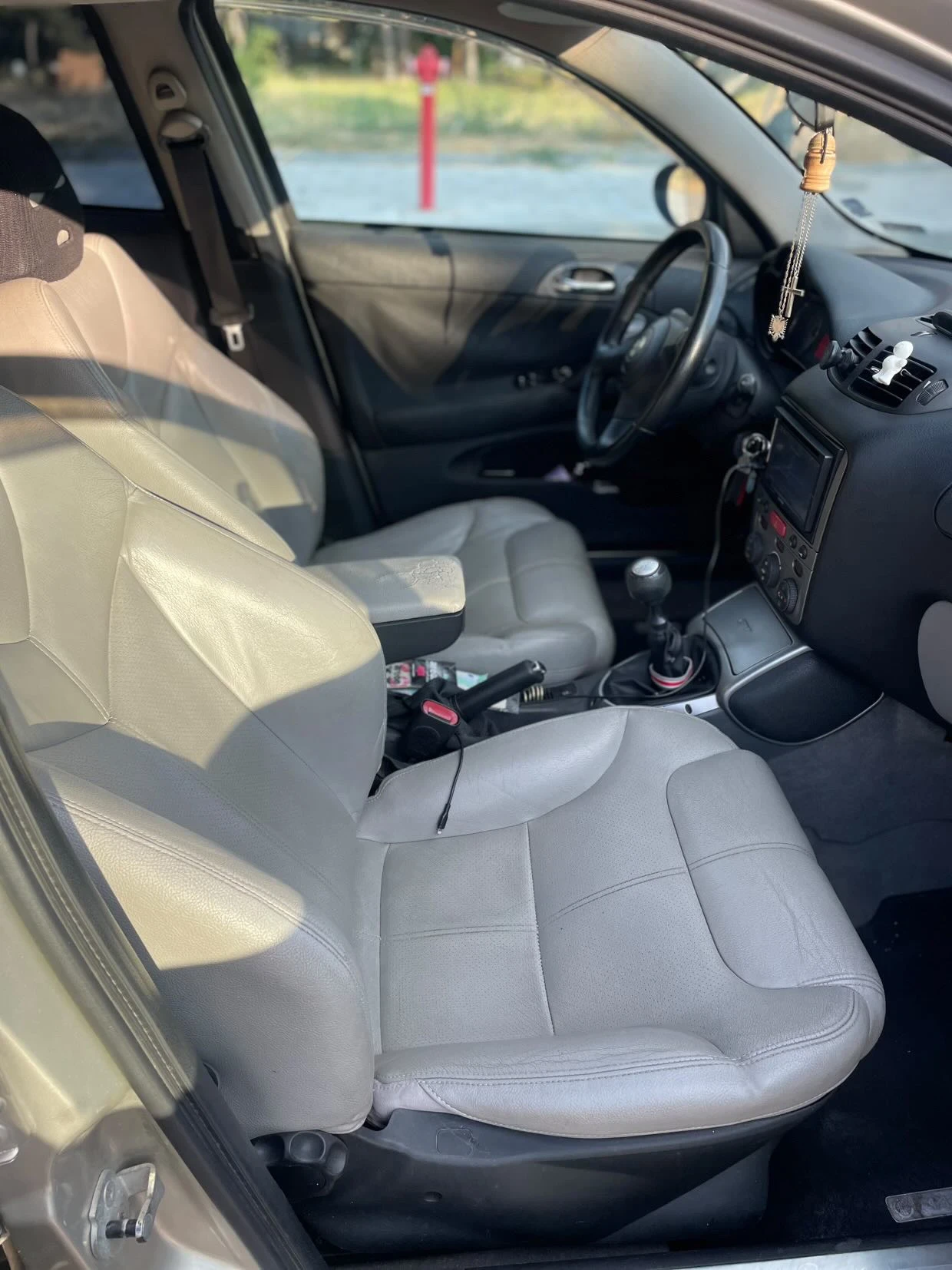 Alfa Romeo 147 1.9 JTDm - изображение 7
