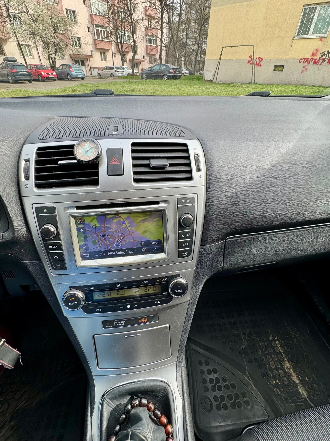 Toyota Avensis, снимка 13 - Автомобили и джипове - 53715327