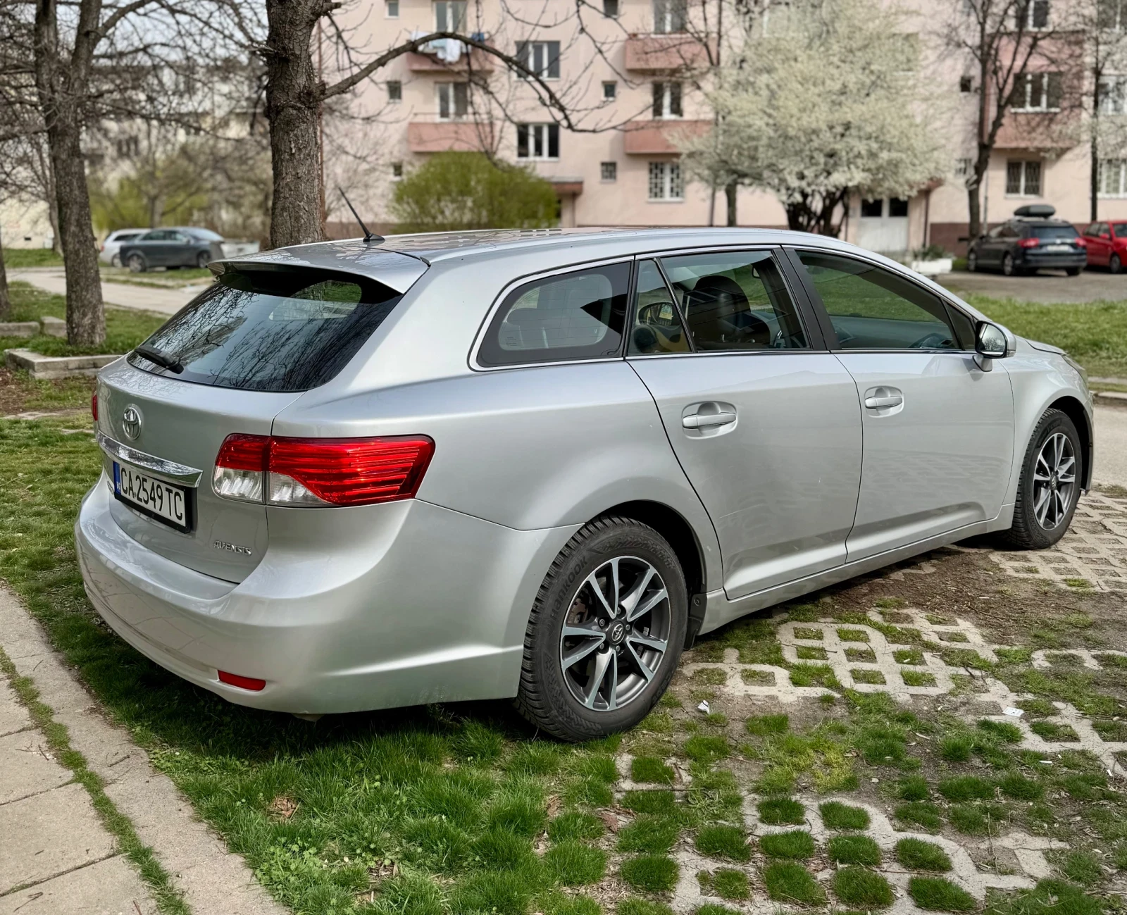 Toyota Avensis  - изображение 6