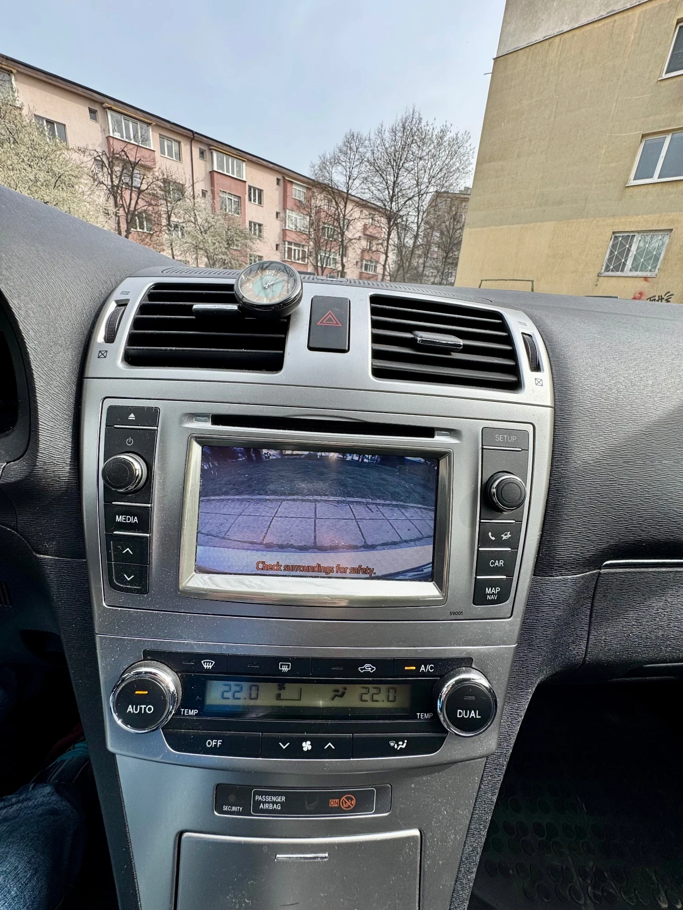 Toyota Avensis, снимка 12 - Автомобили и джипове - 53715327