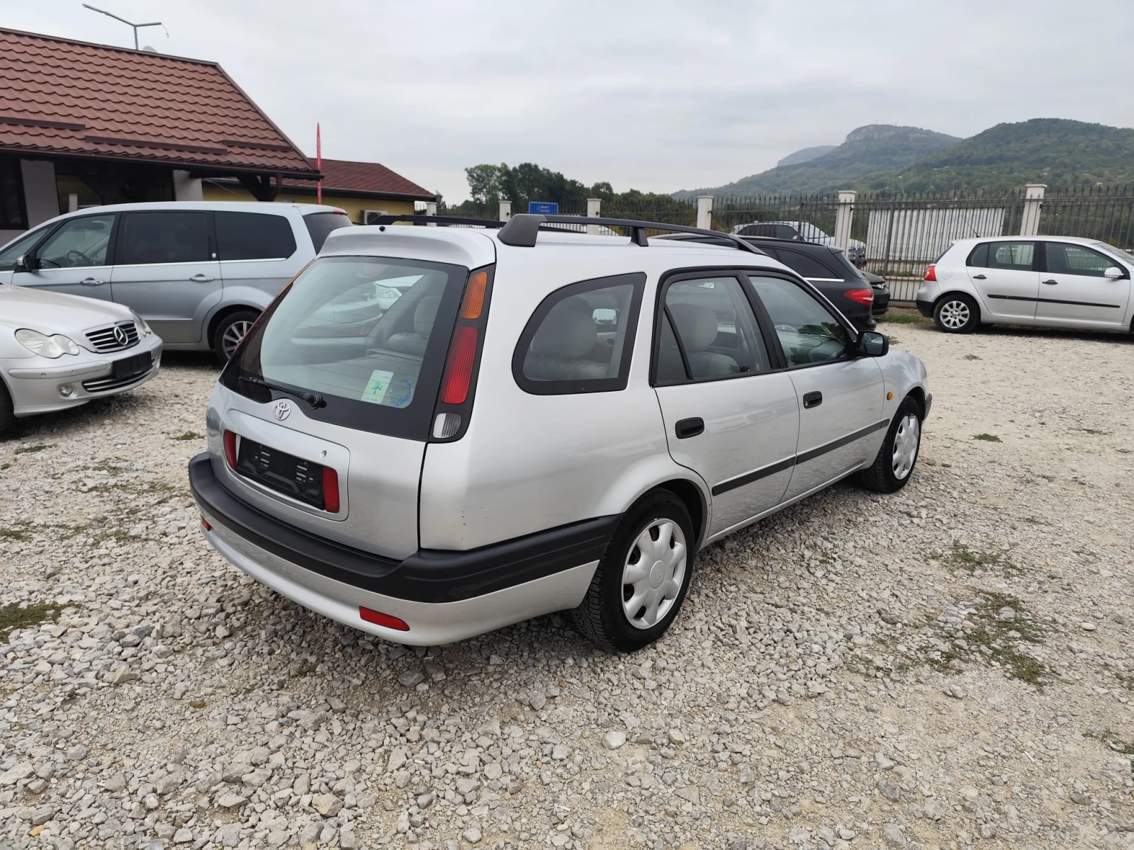 Toyota Corolla 1.3 бензин Италия - изображение 5