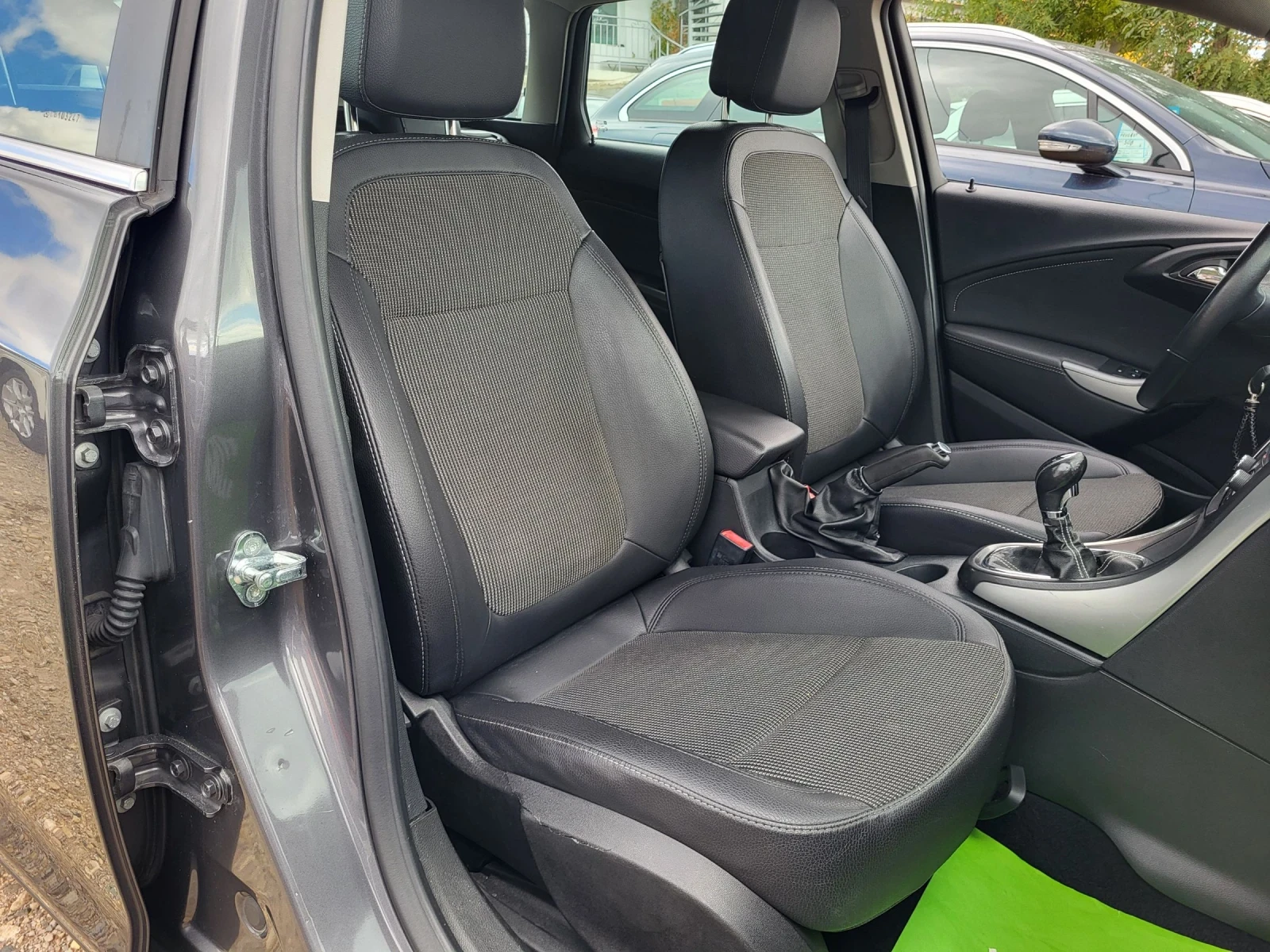 Opel Astra 1.7 CDTI / COSMO / EURO-5A - изображение 10