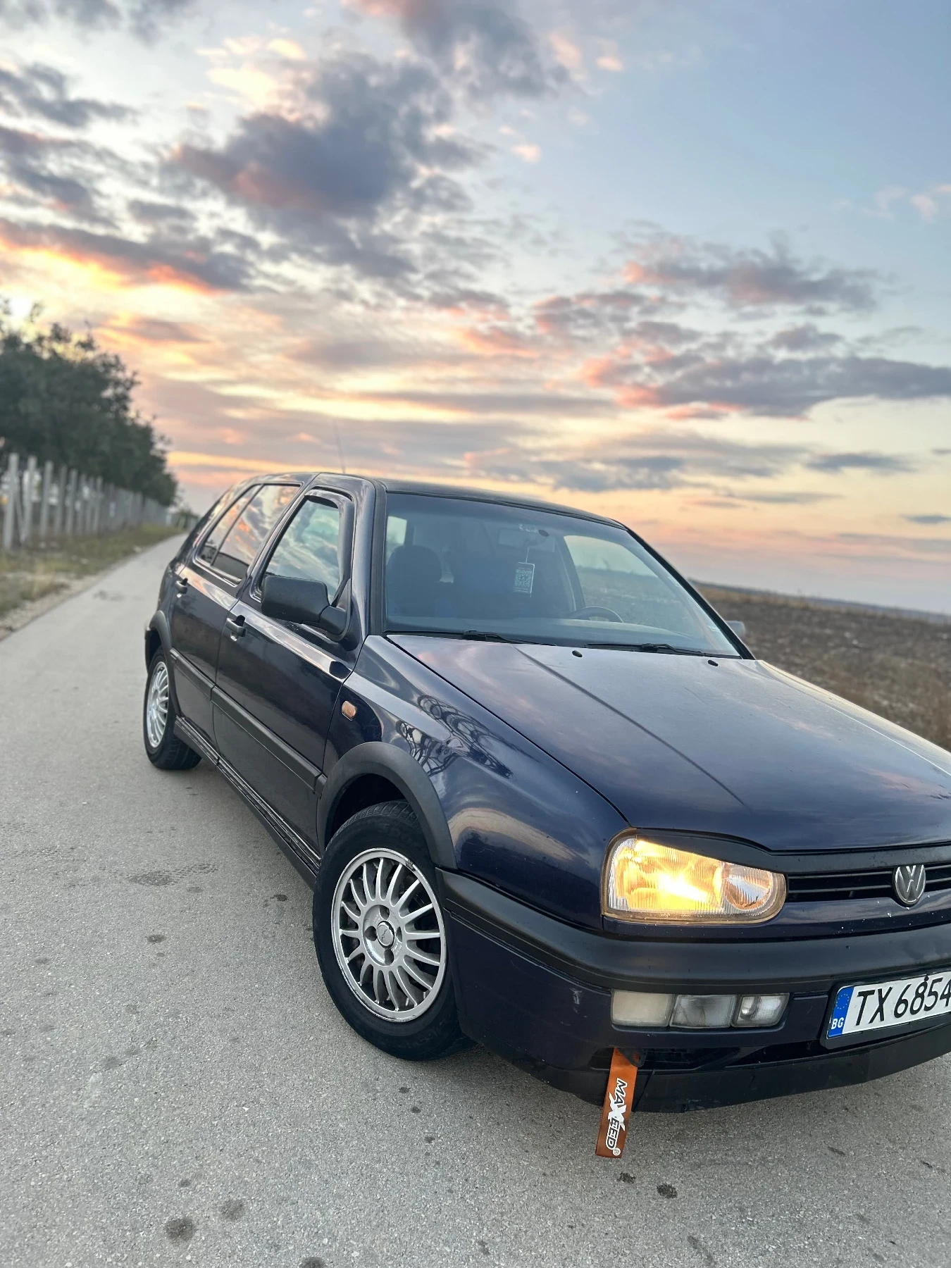 VW Golf | Mobile.bg   1