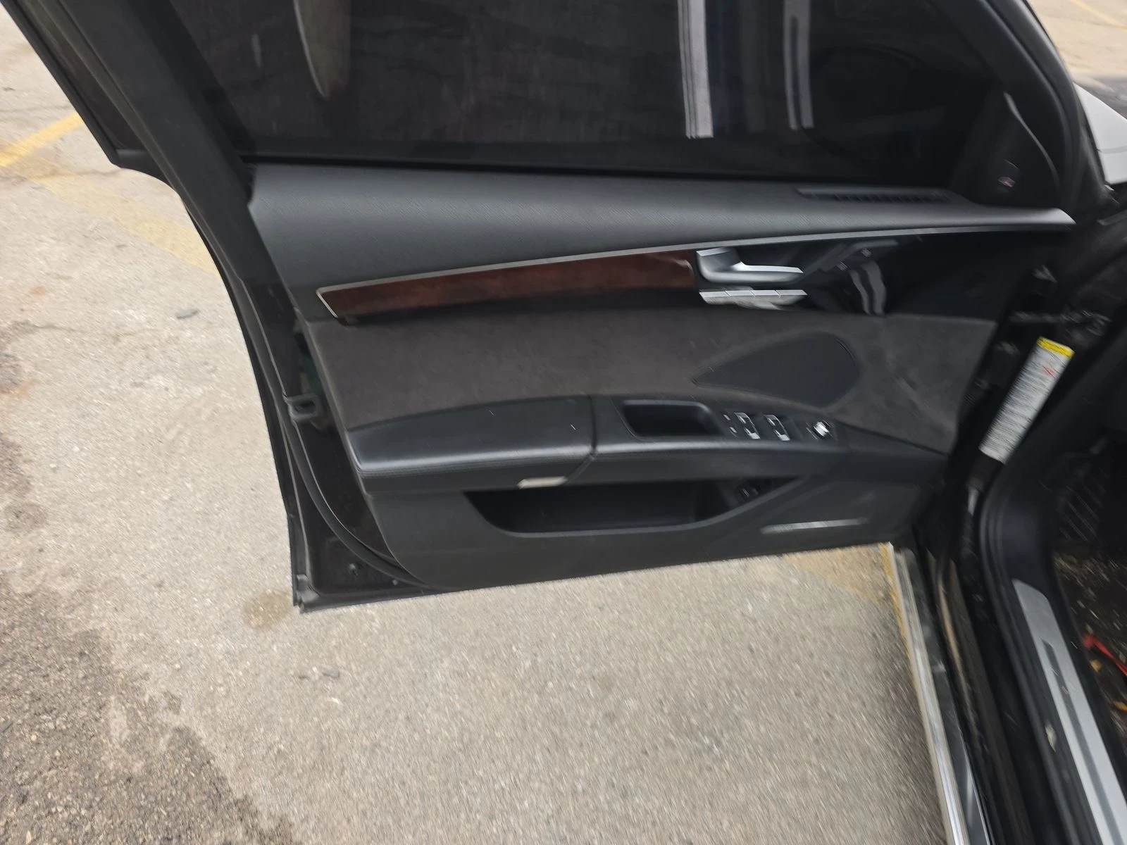 Audi A8 L 4.0T - изображение 8