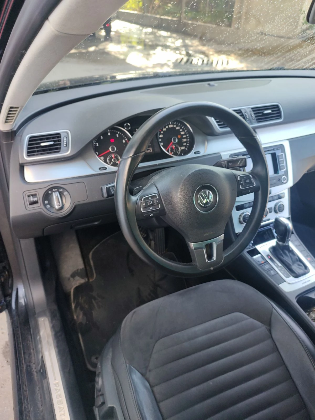 VW Passat, снимка 9 - Автомобили и джипове - 54000937