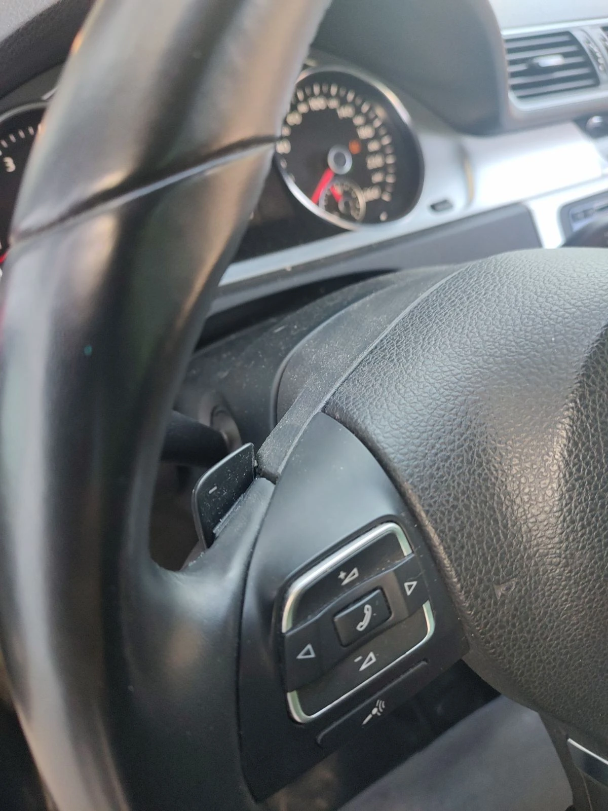 VW Passat, снимка 4 - Автомобили и джипове - 54000937