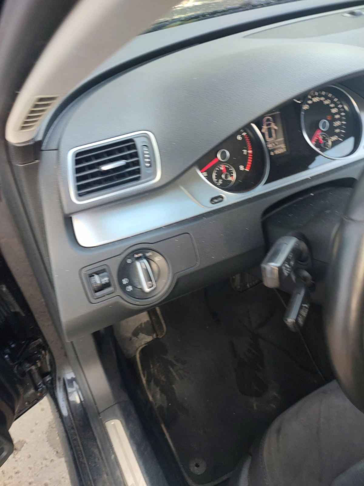 VW Passat, снимка 5 - Автомобили и джипове - 54000937