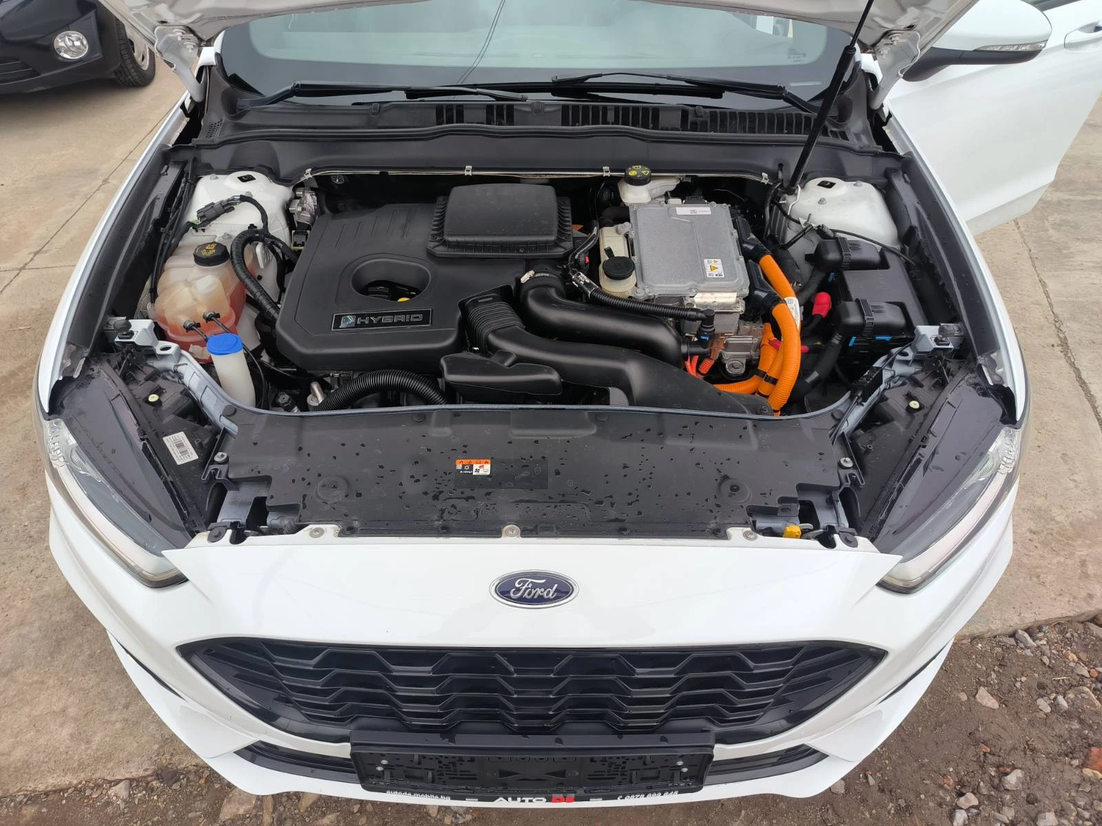 Ford Mondeo ST-LINE-2.0i-Hybrid-Navi-Kamera-Keyless, снимка 9 - Автомобили и джипове - 54036303