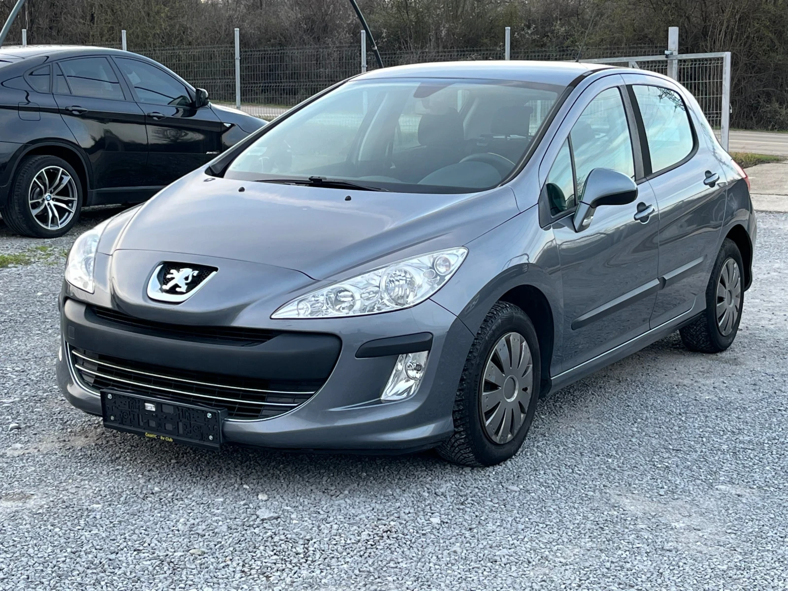 Peugeot 308 1.4 i, снимка 2 - Автомобили и джипове - 54045196