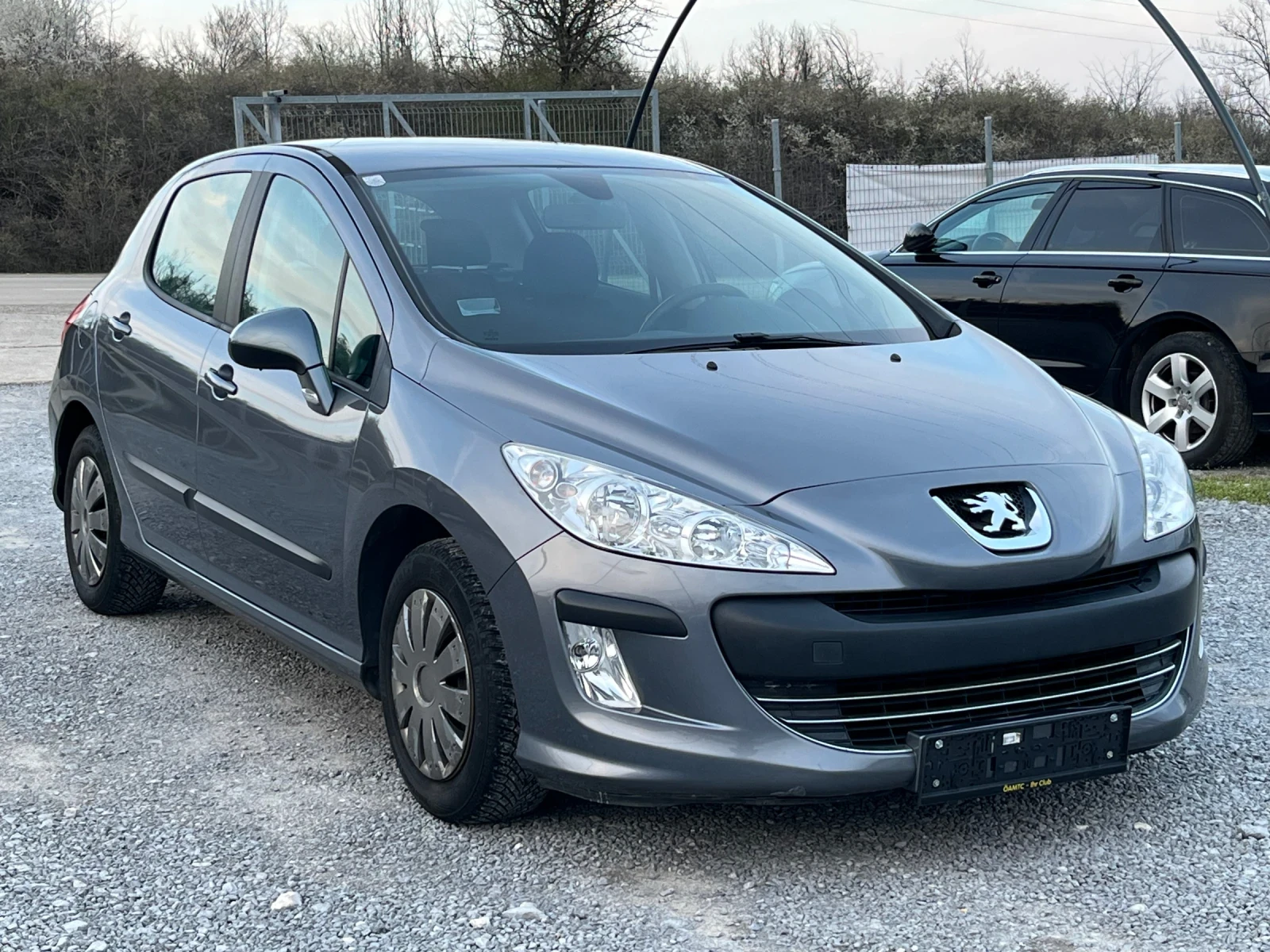 Peugeot 308 1.4 i, снимка 8 - Автомобили и джипове - 54045196