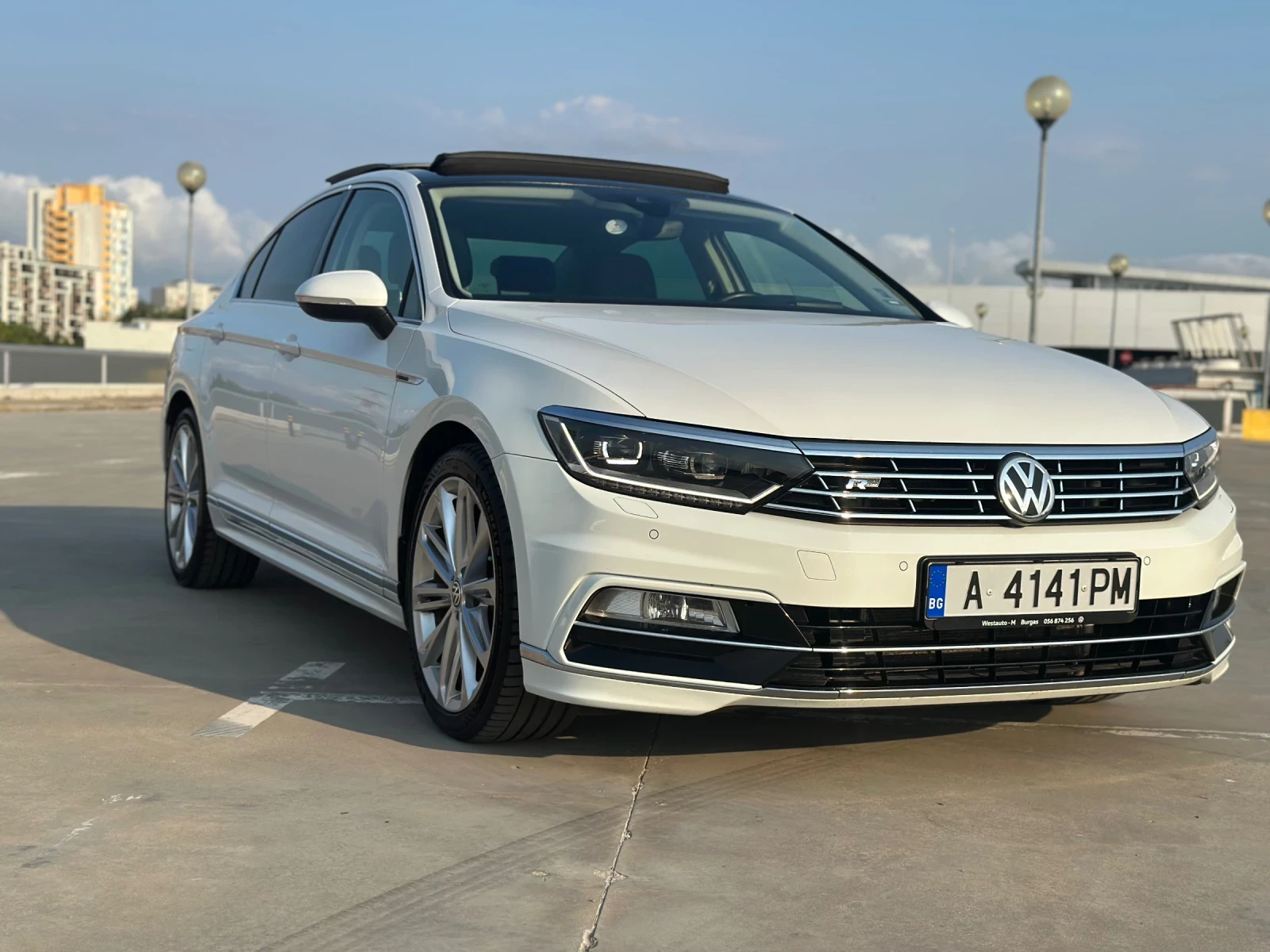 VW Passat R-LINE, 4MOTION, снимка 3 - Автомобили и джипове - 54224737