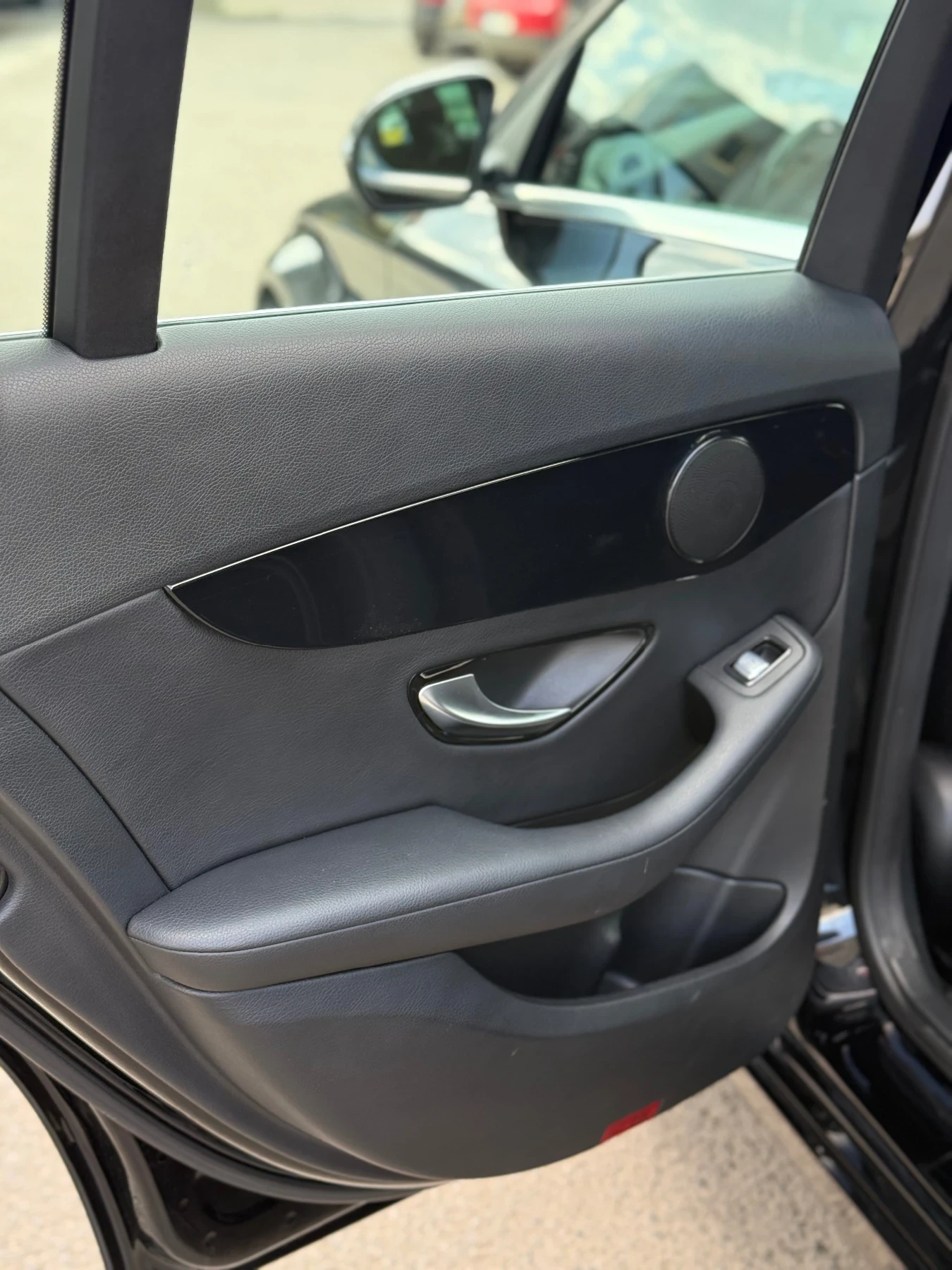 Mercedes-Benz C 220, снимка 13 - Автомобили и джипове - 54234002