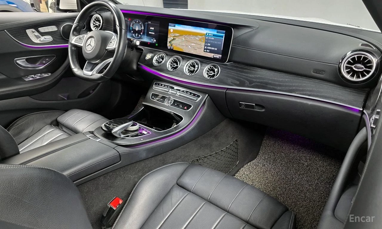 Mercedes-Benz E 220 d Coupe* AMG PACK* HEAD-UP* DIGITAL* PANORAMA* , снимка 8 - Автомобили и джипове - 54623290
