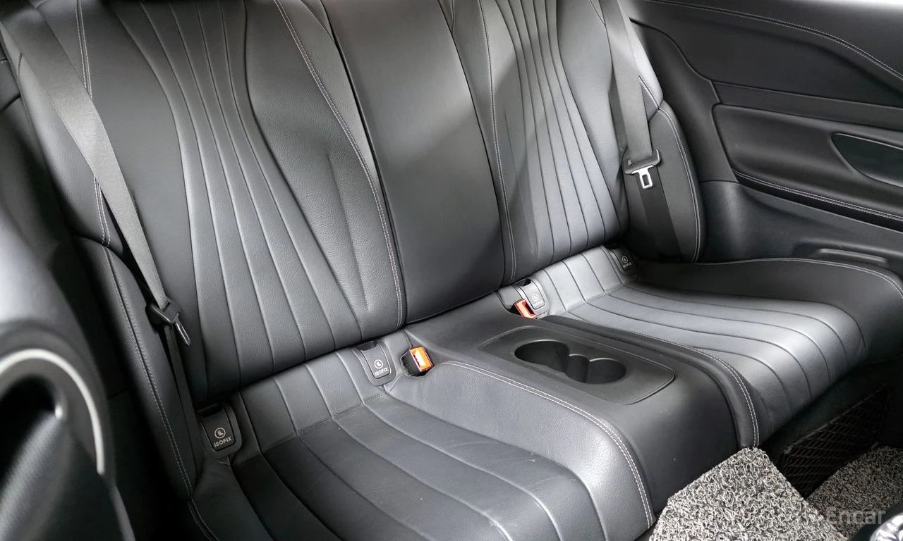 Mercedes-Benz E 220 d Coupe* AMG PACK* HEAD-UP* DIGITAL* PANORAMA* , снимка 15 - Автомобили и джипове - 54623290