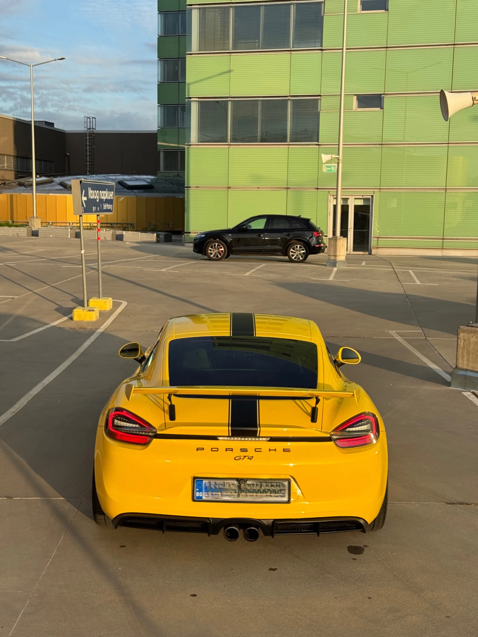 Porsche Cayman GT4, снимка 6 - Автомобили и джипове - 54651608