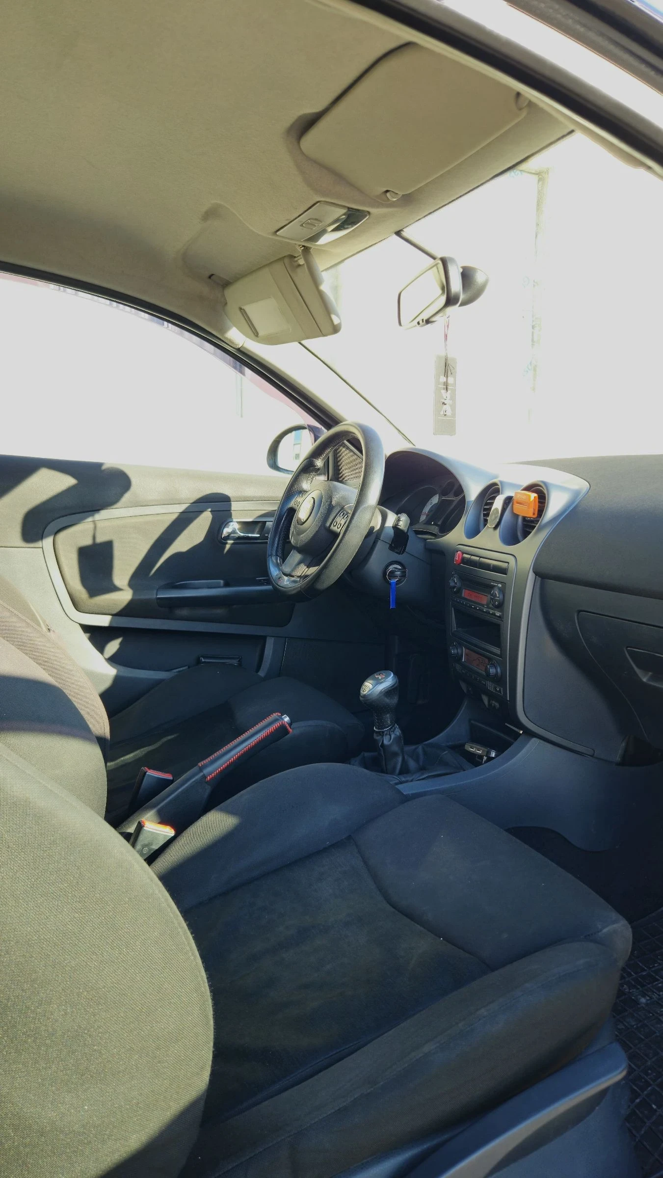Seat Ibiza, снимка 12 - Автомобили и джипове - 54726274