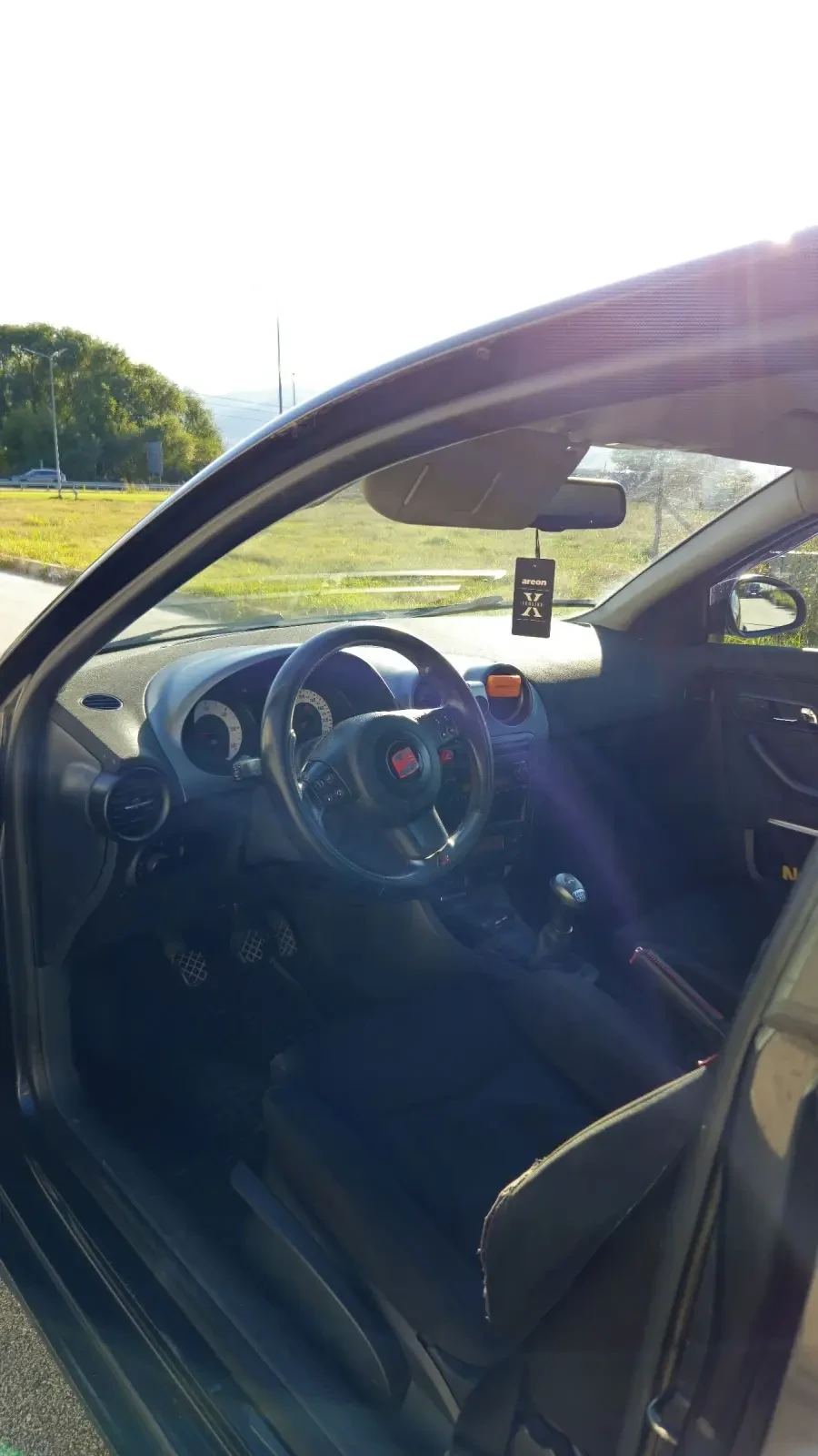 Seat Ibiza, снимка 7 - Автомобили и джипове - 54726274
