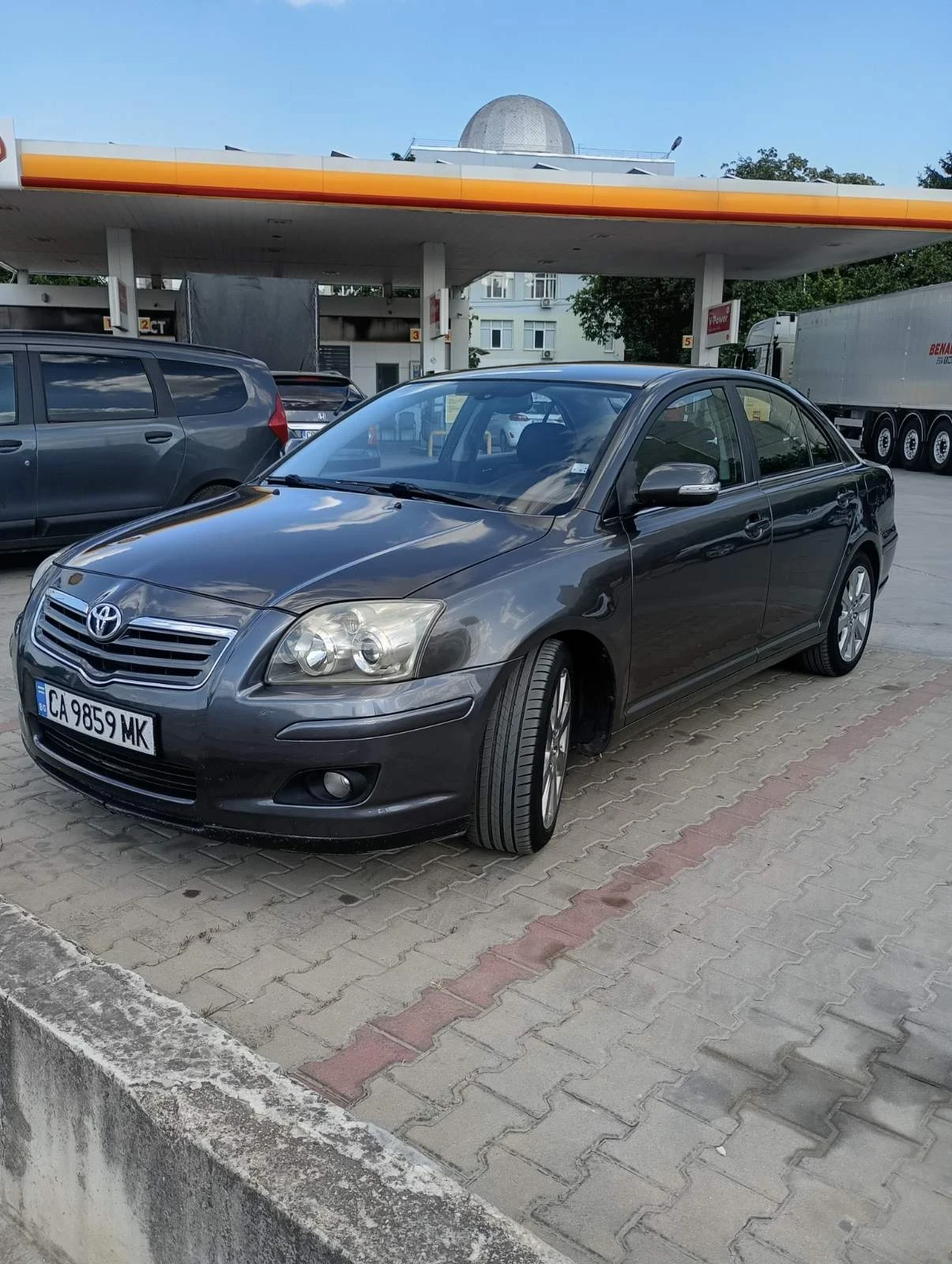 Toyota Avensis 2.2 d4d 150k.c., снимка 2 - Автомобили и джипове - 55197894