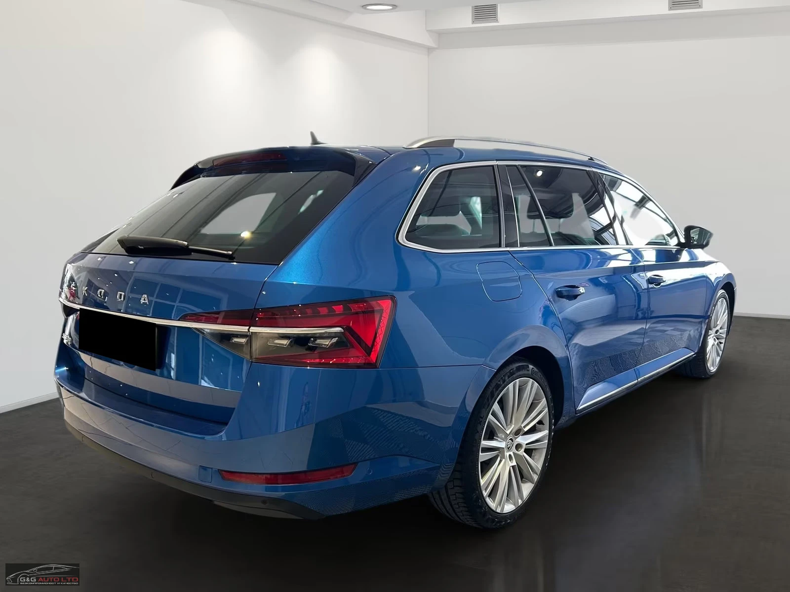 Skoda Octavia 2.0/200HP/L&K/MATRIX/PANO/CANTON/CAM/MASSAGE/570z, снимка 6 - Автомобили и джипове - 55220382