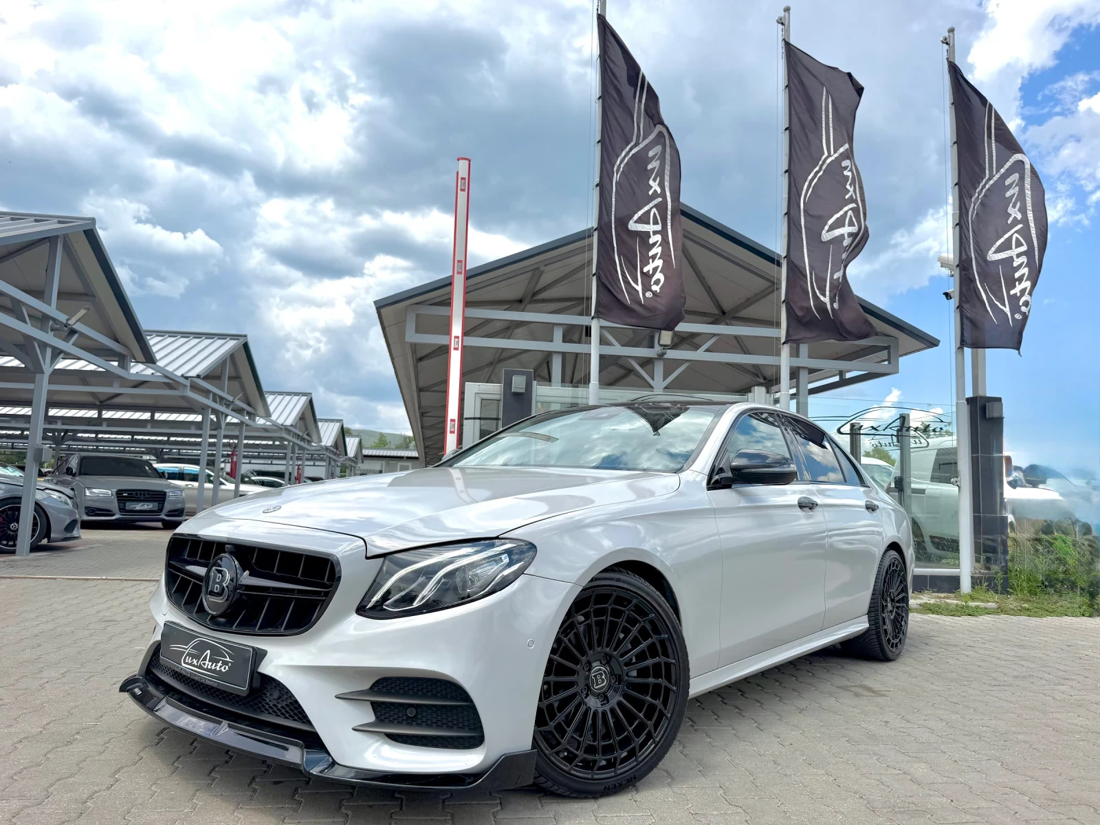 Mercedes-Benz E 220 BRABUS#NAPPA#BURM#DIGITAL#, снимка 2 - Автомобили и джипове - 55333339