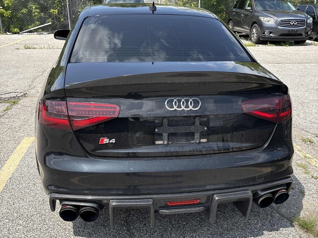 Audi S4 PERFORMANCE CARBON* БЕЗ ИНЦИДЕНТИ* CARFAX* ТЪРГ, снимка 4 - Автомобили и джипове - 55423085
