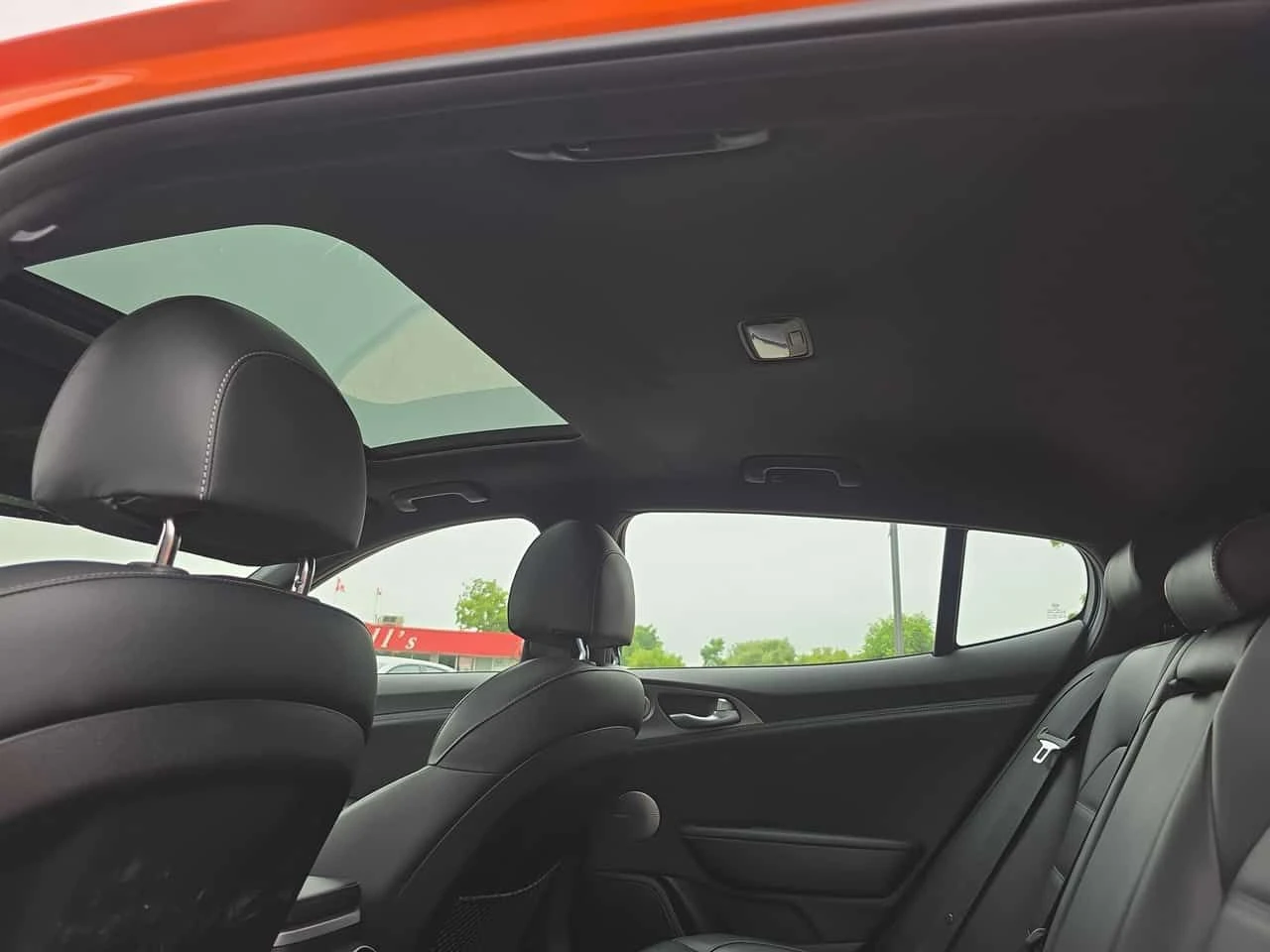 Kia Stinger * GT Limited * CARFAX * ЦЕНА ДО БГ, снимка 16 - Автомобили и джипове - 55478815