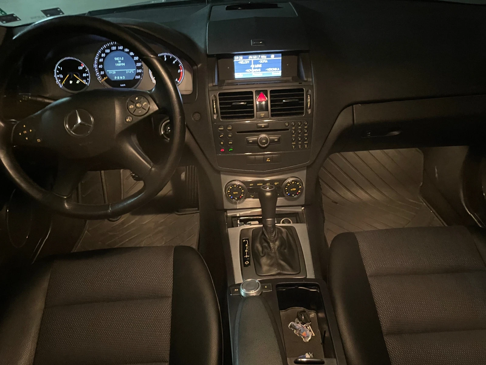 Mercedes-Benz C 220, снимка 12 - Автомобили и джипове - 55628056