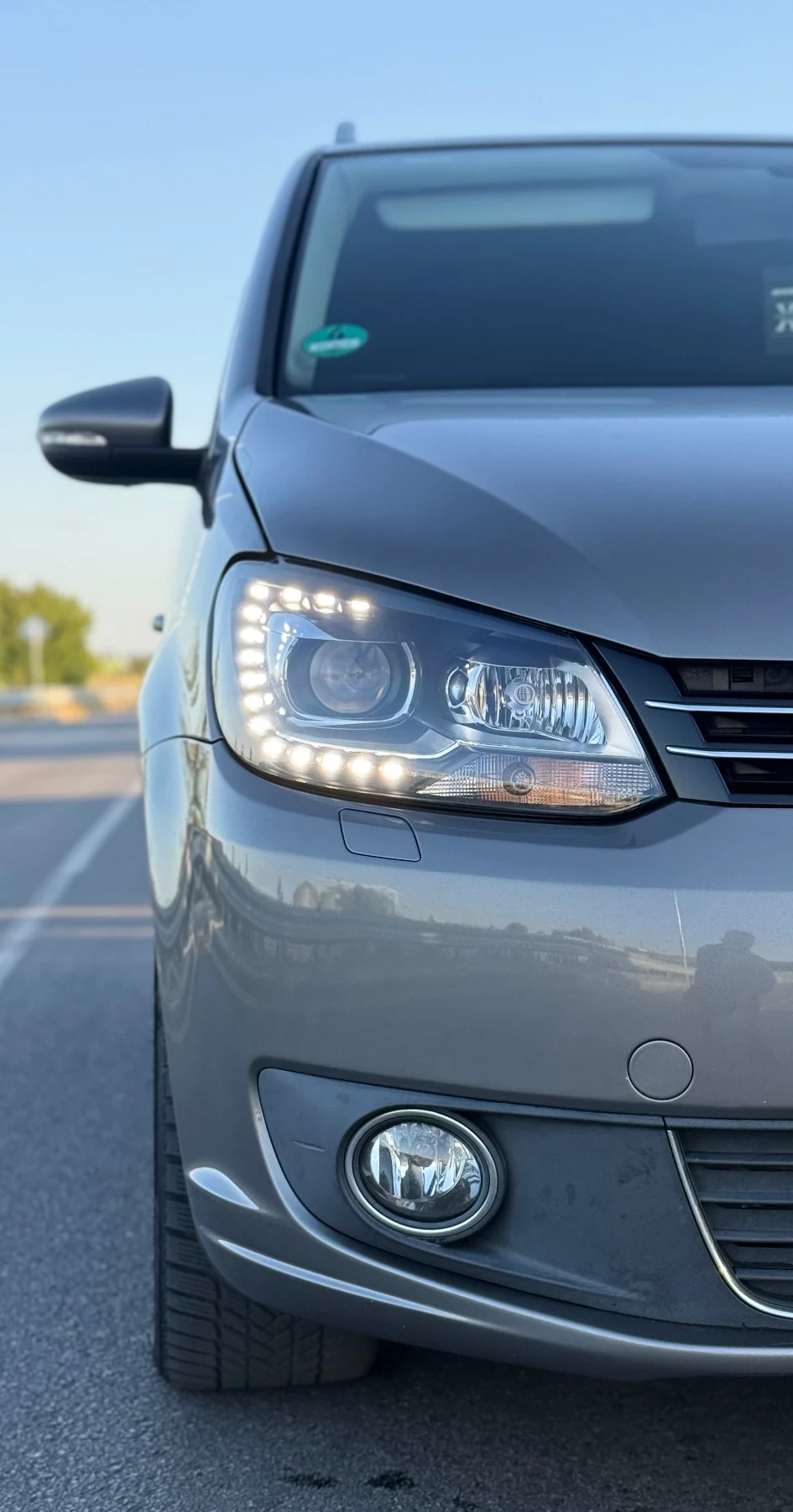 VW Touran 2.0 TDI, снимка 6 - Автомобили и джипове - 55667682
