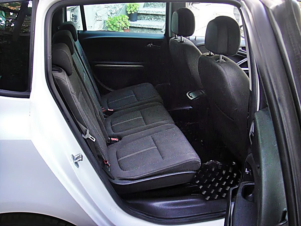Opel Zafira Euro5 ГЕРМАНИЯ, снимка 11 - Автомобили и джипове - 55772652