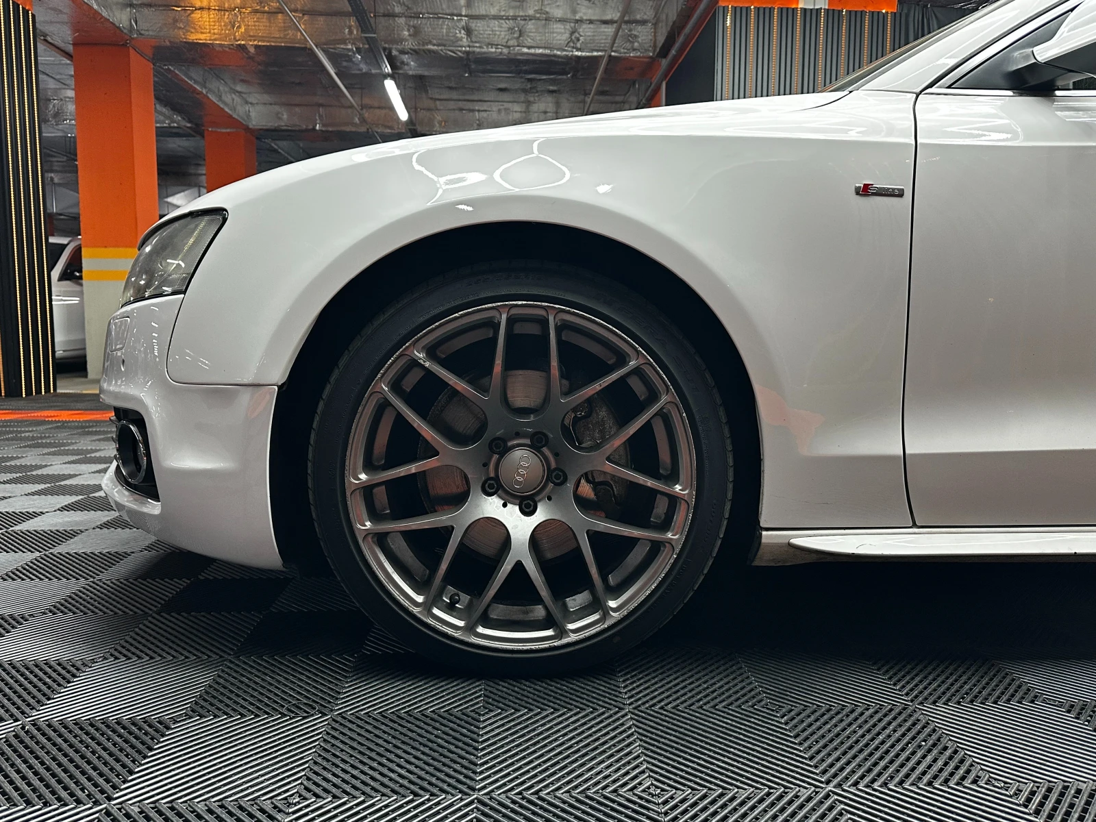 Audi A5 3.0d 240 к.с./реални км/панорама, снимка 7 - Автомобили и джипове - 55991260