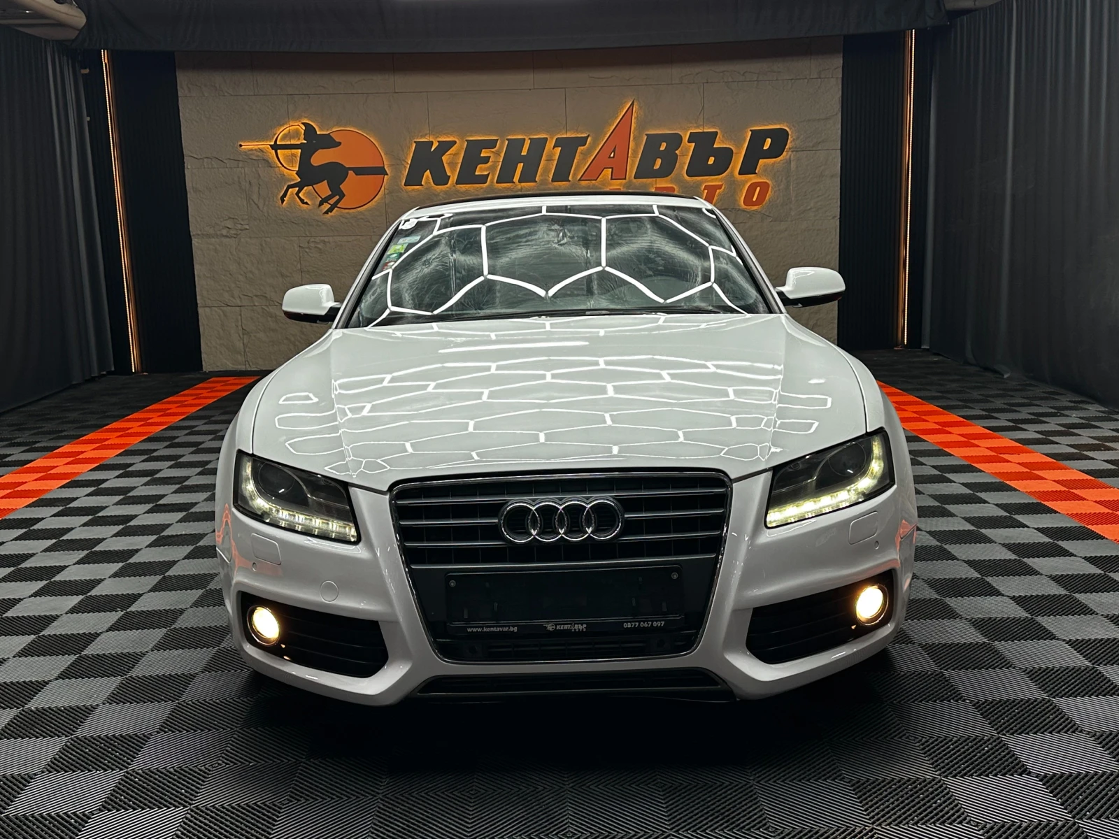 Audi A5 3.0d 240 к.с./реални км/панорама, снимка 2 - Автомобили и джипове - 55991260