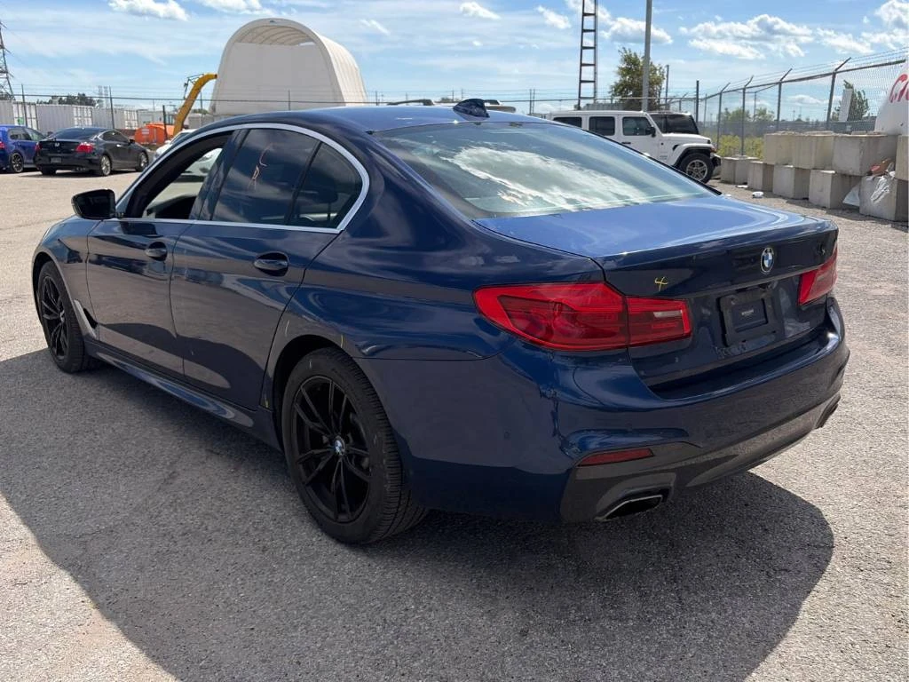 BMW 530 xDrive * М ПАКЕТ * ДИСТРОНИК * ХЕДЪП * , снимка 2 - Автомобили и джипове - 56083991