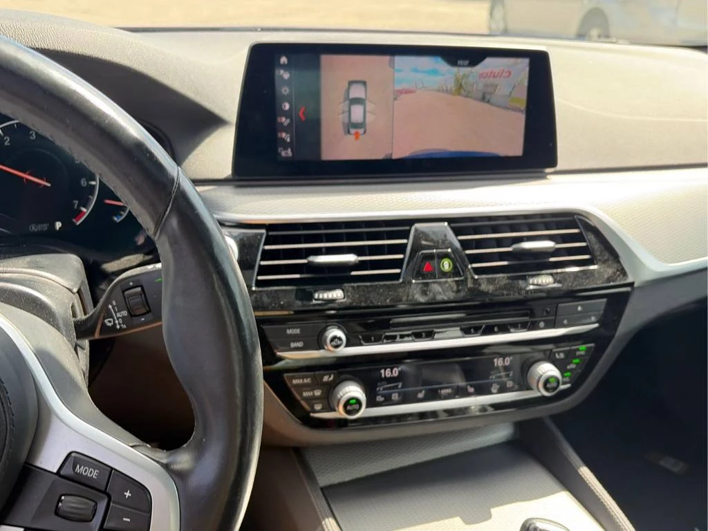 BMW 530 xDrive * М ПАКЕТ * ДИСТРОНИК * ХЕДЪП * , снимка 9 - Автомобили и джипове - 56083991
