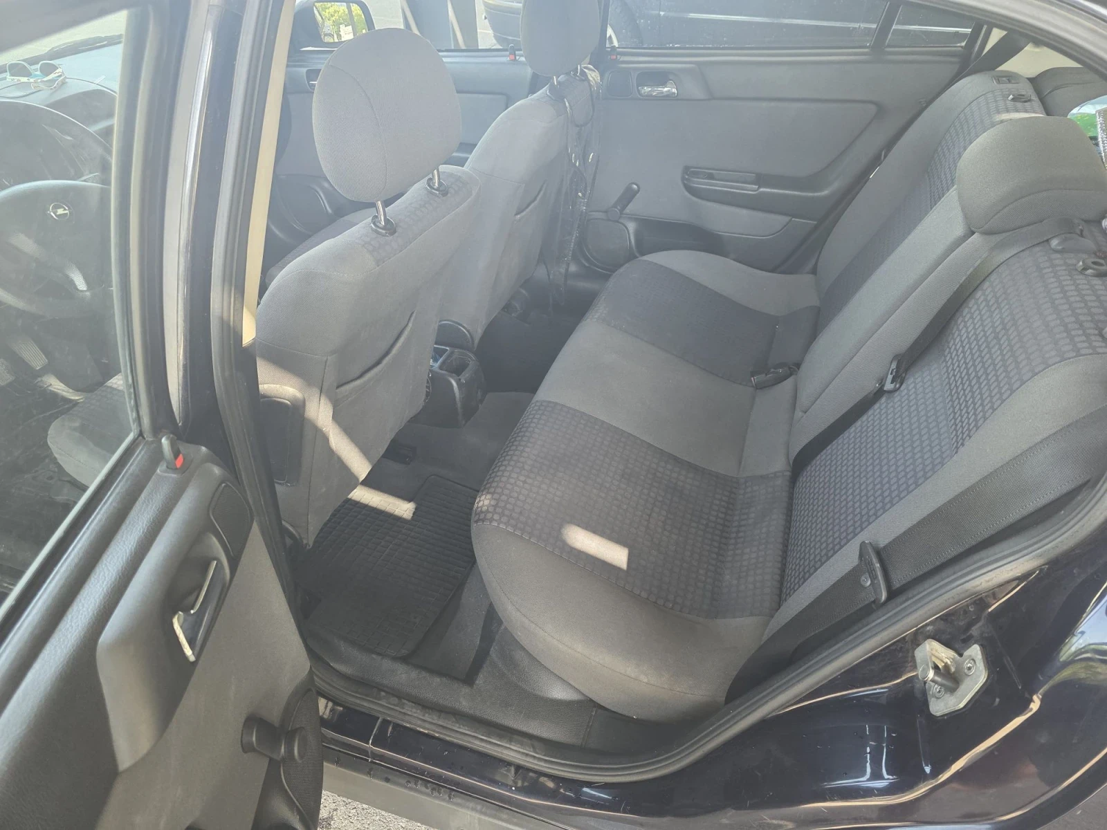 Opel Astra, снимка 11 - Автомобили и джипове - 56168380
